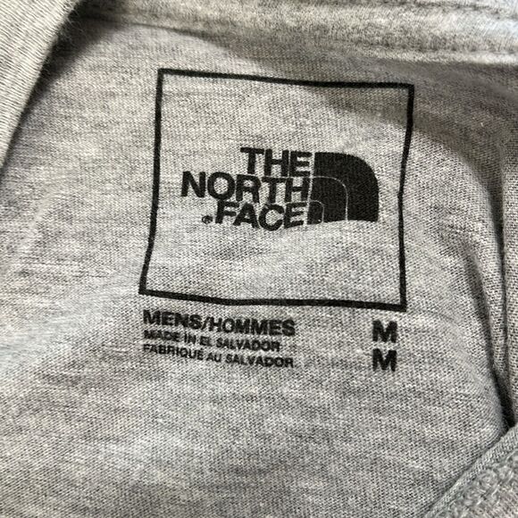 The North Face short sleeve t shirt size medium - Picture 4 of 4